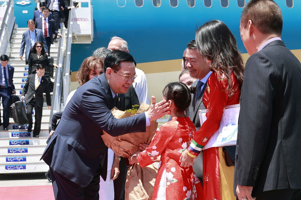 Lễ đón Chủ tịch Quốc hội Vương Đình Huệ tại Sân bay José Martí. (Ảnh: Doãn Tấn/TTXVN)