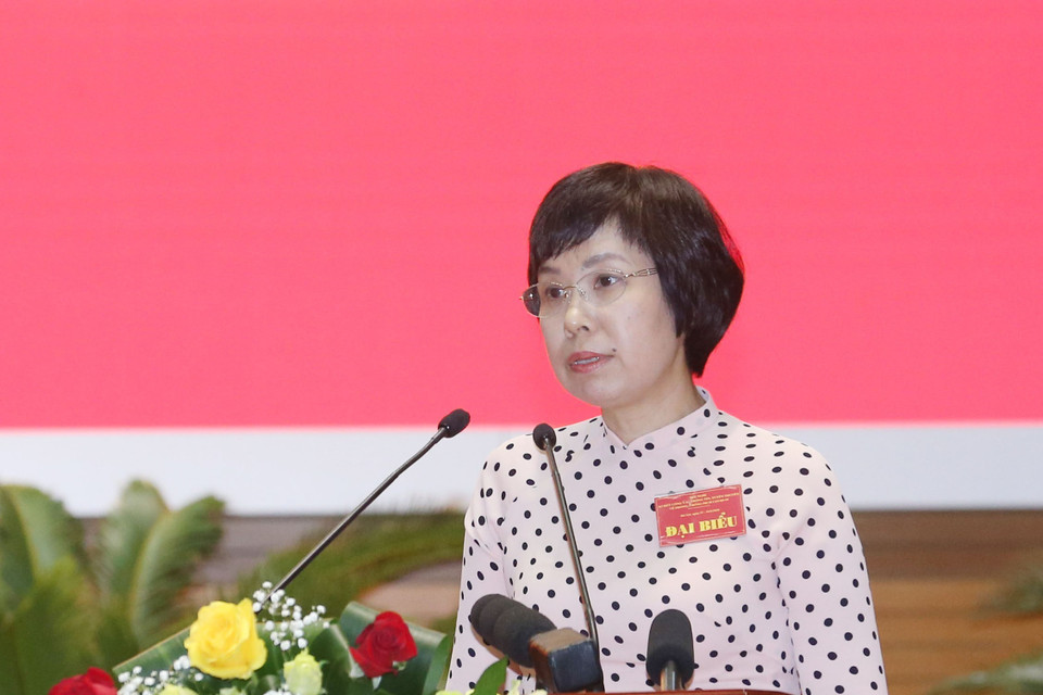 Phó Tổng Giám đốc Thông tấn xã Việt Nam Vũ Việt Trang phát biểu tham luận tại hội nghị. (Ảnh: Phương Hoa/TTXVN)