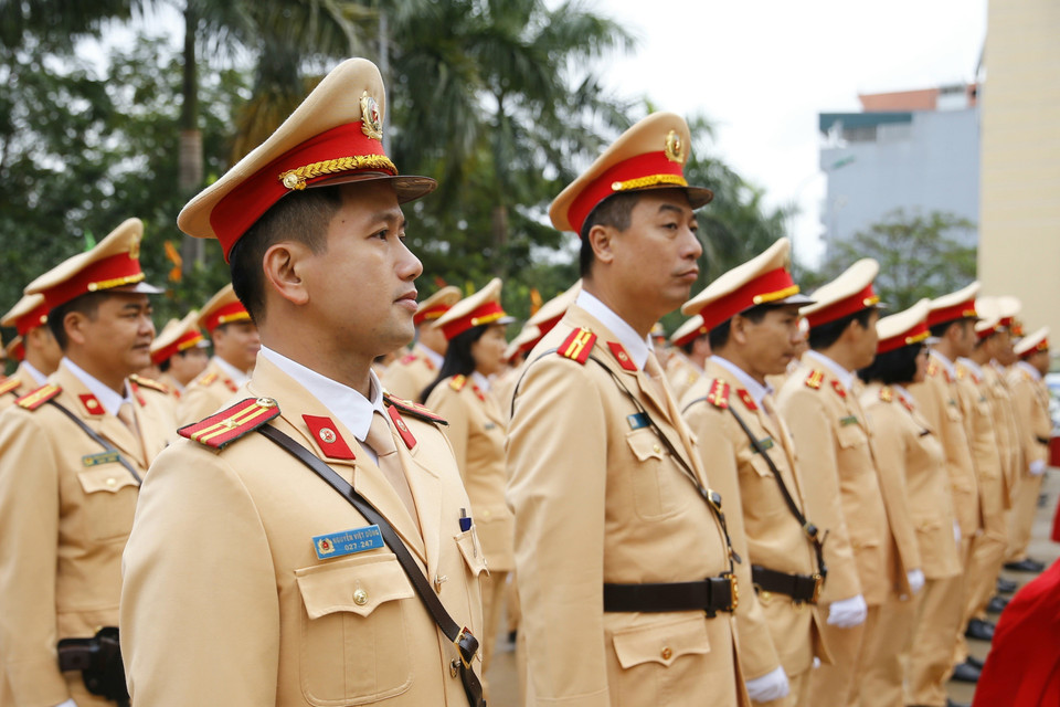 Lễ ra quân thực hiện cao điểm bảo đảm trật tự an toàn giao thông. (Ảnh: Doãn Tấn/TTXVN)