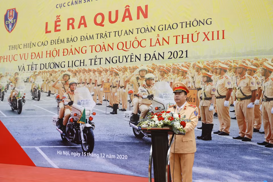 Thiếu tướng Nguyễn Văn Trung, Cục trưởng Cục Cảnh sát giao thông phát biểu. (Ảnh: Doãn Tấn/TTXVN)