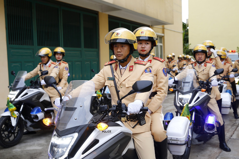 Quang cảnh Lễ ra quân thực hiện cao điểm bảo đảm trật tự an toàn giao thông. (Ảnh: Doãn Tấn/TTXVN)
