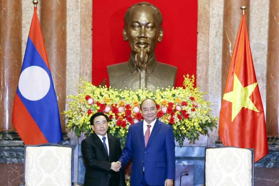 Chiều 8/1, tại Phủ Chủ tịch, Chủ tịch nước Nguyễn Xuân Phúc tiếp Thủ tướng Lào Phankham Viphavanh thăm chính thức Việt Nam. (Ảnh: Thống Nhất/TTXVN)