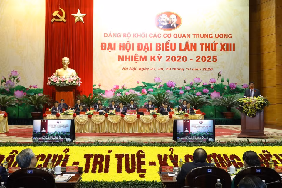 Đoàn Chủ tịch điều hành Đại hội. (Ảnh: Văn Điệp/TTXVN)