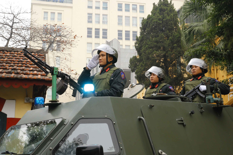 Các lực lượng ra quân thực hiện phương án bảo đảm an ninh, trật tự Đại hội đại biểu toàn quốc lần thứ XIII của Đảng. (Ảnh: Doãn Tấn/TTXVN)