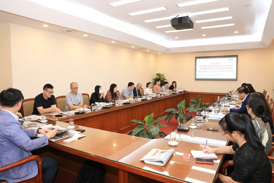 Quang cảnh buổi làm việc. (Ảnh: Tuấn Anh/TTXVN)