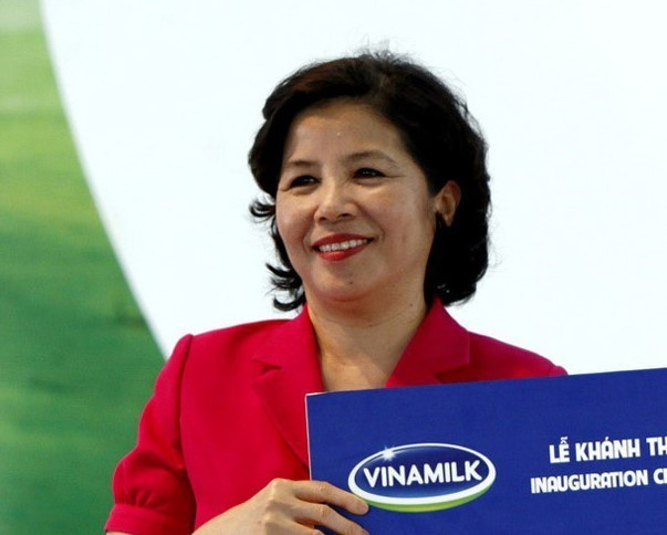 Tổng giám đốc Công ty Cổ phần Sữa Việt Nam (Vinamilk) Mai Kiều Liên là người đã dẫn dắt Vinamilk hơn 40 năm qua, đưa công ty trở thành trường hợp thành công điển hình nhất của khối doanh nghiệp Nhà nước trong thời kỳ đổi mới. Ngày 18/10/2018, bà được tạp chí Forbes Việt Nam vinh danh giải thưởng Thành tựu trọn đời cho người phụ nữ Việt Nam nổi bật có những thành tích và đóng góp đã được chứng minh và ảnh hưởng lớn tới một lĩnh vực, xã hội hay quốc gia. (Ảnh: Anh Tuấn/TTXVN)