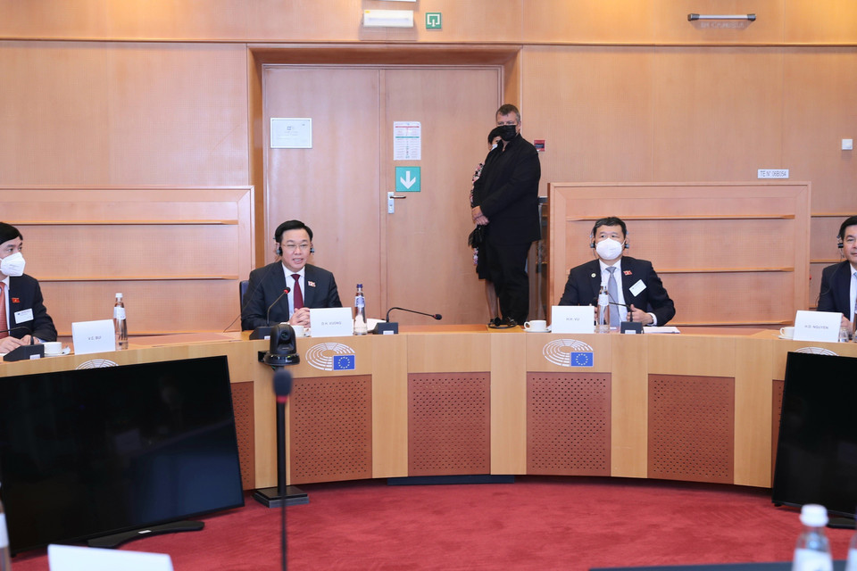 Chủ tịch Quốc hội Vương Đình Huệ phát biểu tại hội đàm. (Ảnh: Doãn Tấn/TTXVN)