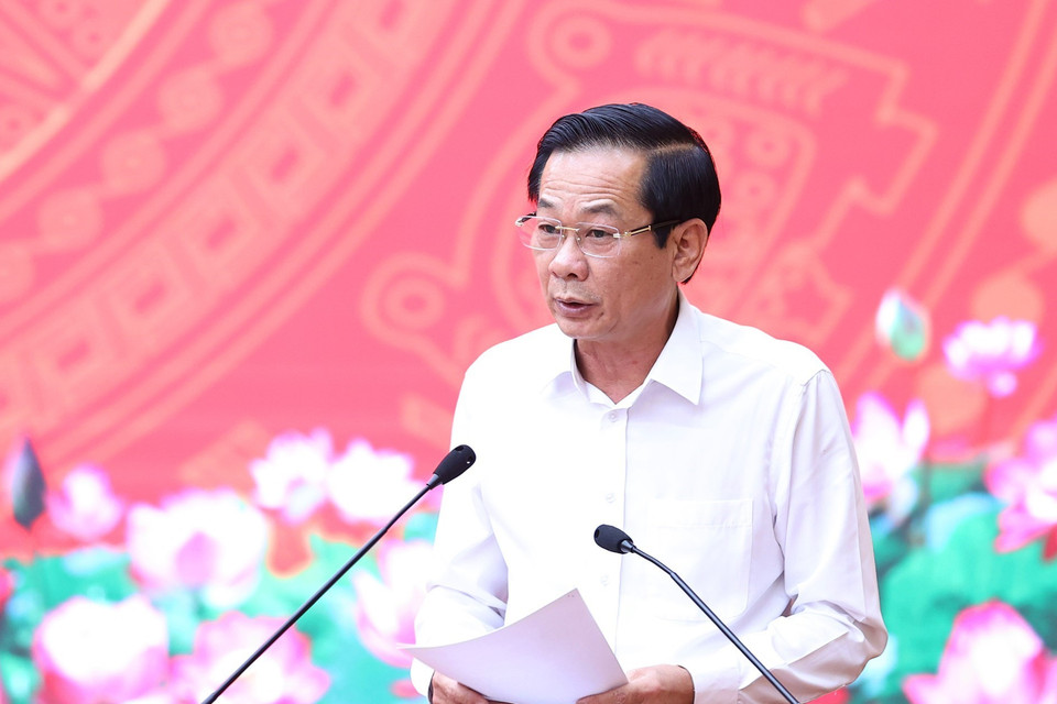 Bí thư Tỉnh ủy Kiên Giang Đỗ Thanh Bình báo cáo tình hình kinh tế-xã hội. (Ảnh: Dương Giang/TTXVN)