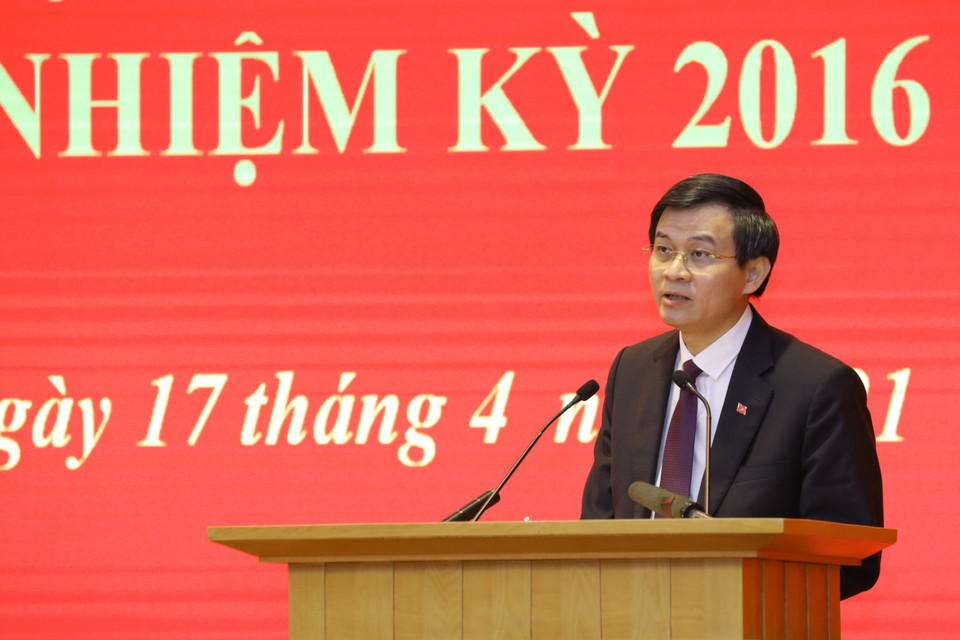 Phó Giáo sư-Tiến sỹ Đoàn Minh Huấn, Ủy viên Trung ương Đảng, Tổng biên tập Tạp chí Cộng Sản, Ủy viên Hội đồng Lý luận Trung ương, phát biểu. (Ảnh: Văn Điệp/TTXVN)