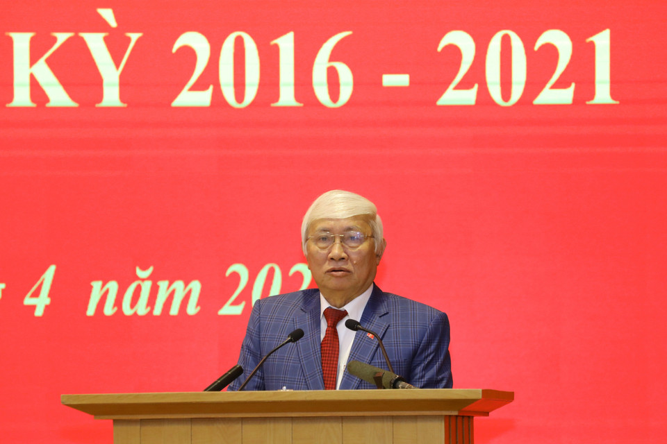 Ủy viên Hội đồng Lý luận Trung ương Phan Xuân Biên phát biểu. (Ảnh: Văn Điệp/TTXVN)