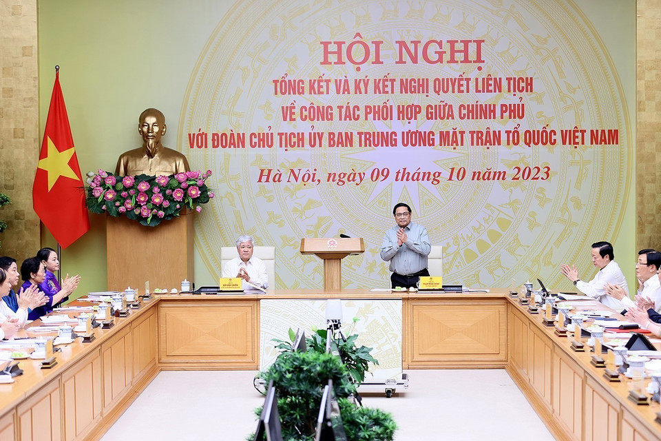 Quang cảnh Hội nghị Tổng kết và Ký kết Nghị quyết Liên tịch về công tác phối hợp giữa Chính phủ và Đoàn Chủ tịch Ủy ban Trung ương Mặt trận Tổ quốc Việt Nam. (Ảnh: Dương Giang/TTXVN)