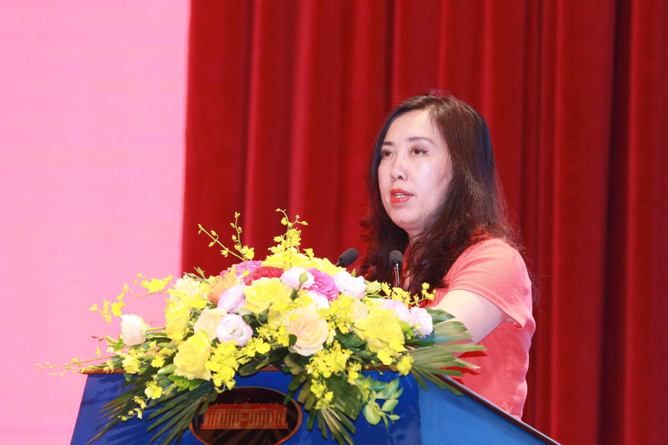 Thứ trưởng Bộ Ngoại giao Lê Thị Thu Hằng phát biểu tại hội nghị. (Ảnh: Phương Hoa/TTXVN)
