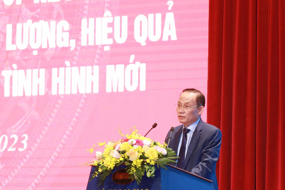 Ông Lê Hoài Trung, Bí thư Trung ương Đảng, Trưởng Ban Đối ngoại Trung ương phát biểu khai mạc hội nghị. (Ảnh: Phương Hoa/TTXVN)