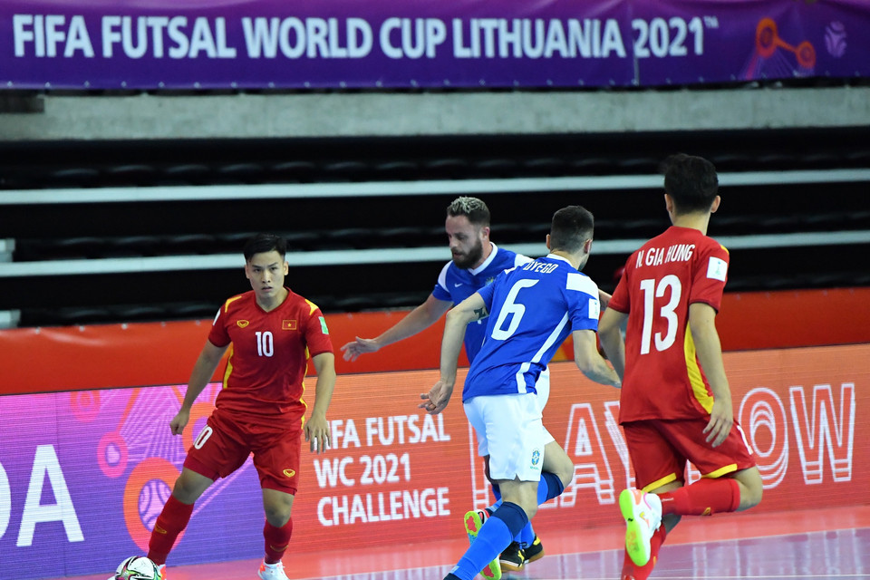 Tuy nhiên, thất bại không phải điều quá buồn và thất vọng với đội tuyển futsal Việt Nam. (Ảnh: Quang Thắng)