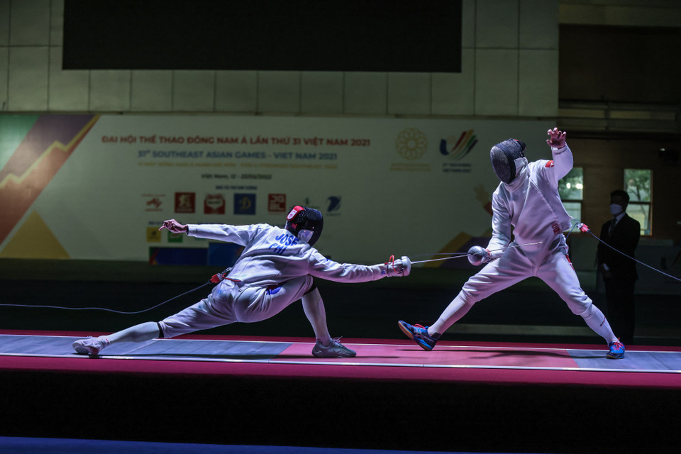 Chung cuộc, Nguyễn Tiến Nhật đã giành chiến thắng kiếm thủ Jose Noelito Jr với tỉ số 15-11. (Ảnh: Minh Sơn/Vietnam+)