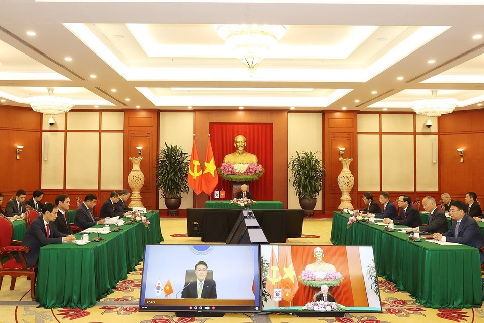 Cuộc hội đàm trực tuyến giữa Tổng Bí thư Nguyễn Phú Trọng và Tổng thống Hàn Quốc Yoon Suk-yeol. (Ảnh: Trí Dũng/TTXVN)