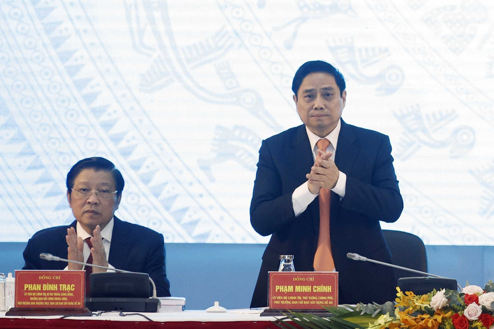 Thủ tướng Chính phủ Phạm Minh Chính đồng chủ trì hội thảo. (Ảnh: Thống Nhất/TTXVN)