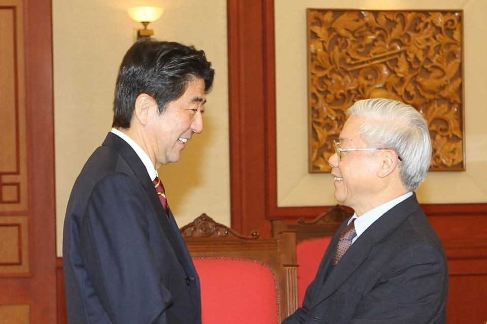 Chiều 16/1/2013, tại Trụ sở Trung ương Đảng, Tổng Bí thư Nguyễn Phú Trọng tiếp Thủ tướng Abe Shinzo thăm chính thức Việt Nam. (Ảnh: Trí Dũng/TTXVN)