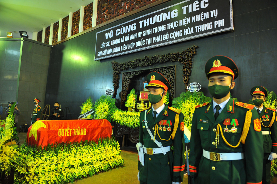 Lễ tang Trung tá Đỗ Anh được tổ chức trọng thể tại Nhà tang lễ Quốc gia, số 5 Trần Thánh Tông (Hà Nội). (Ảnh: Minh Đức/TTXVN)