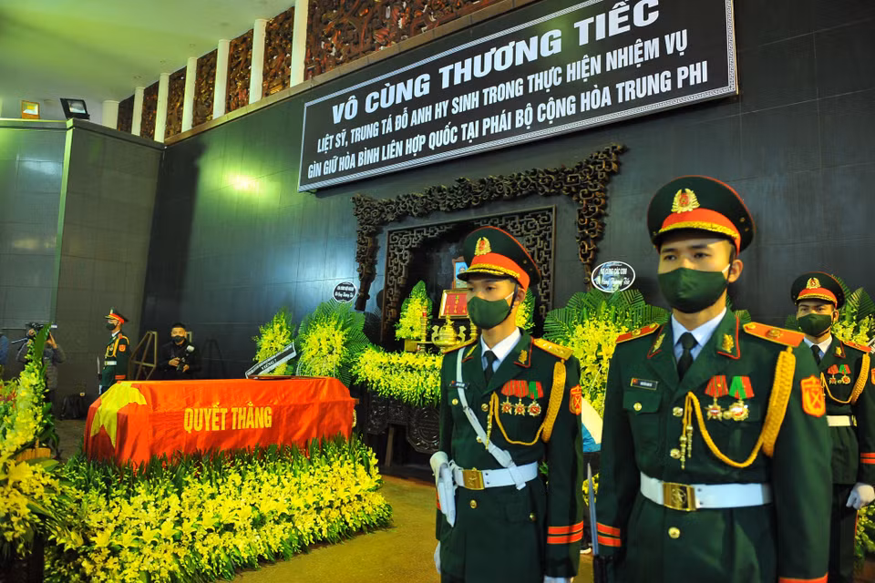 Lễ tang Trung tá Đỗ Anh được tổ chức trọng thể tại Nhà tang lễ Quốc gia, số 5 Trần Thánh Tông (Hà Nội). (Ảnh: Minh Đức/TTXVN)