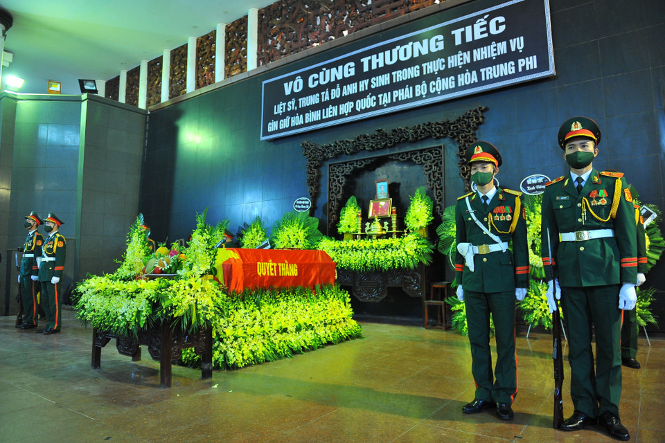 Lễ tang Trung tá Đỗ Anh được tổ chức trọng thể tại Nhà tang lễ Quốc gia, số 5 Trần Thánh Tông (Hà Nội). (Ảnh: Minh Đức/TTXVN)