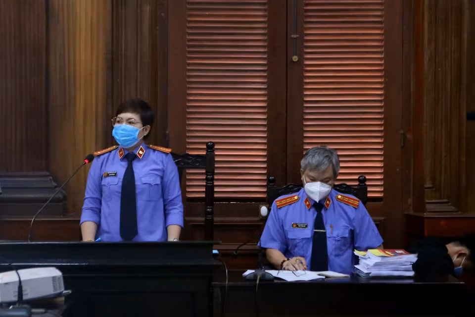 Đại diện Viện Kiểm sát nhân dân Thành phố Hồ Chí Minh tham gia phiên tòa. (Ảnh: Thành Chung/TTXVN)