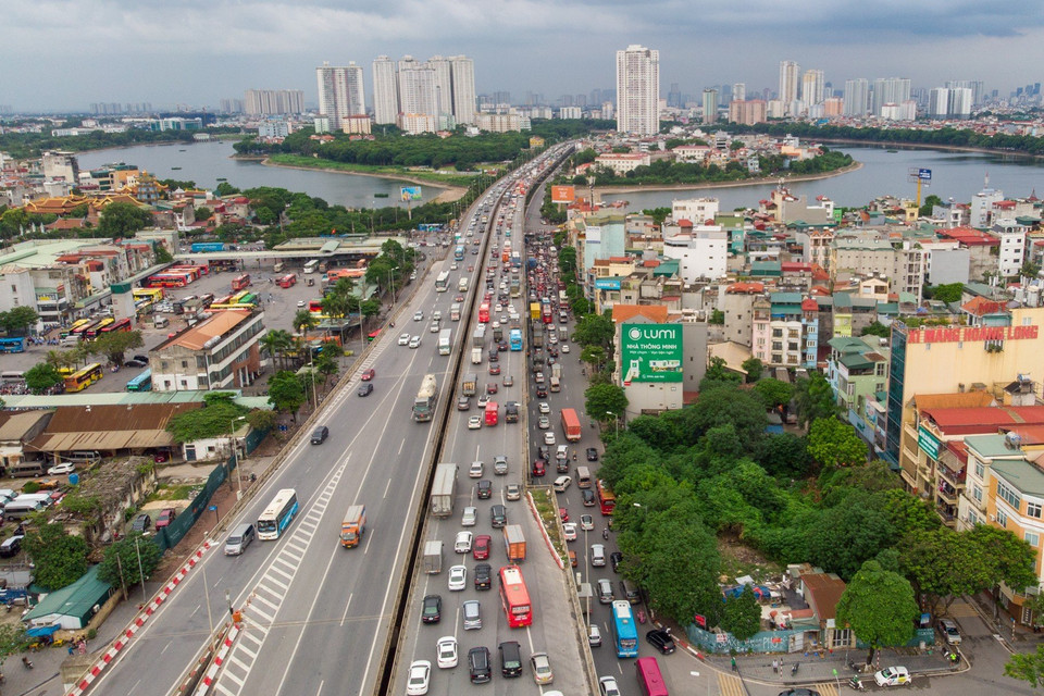 Ghi nhận trong buổi chiều ngày cuối cùng, kỳ nghỉ Lễ 2/9 năm nay, giao thông không gây khó khăn cho người dân trở lại Thủ đô. (Ảnh: PV/Vietnam+)