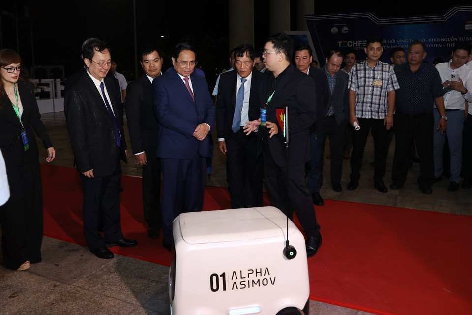 Tại TECHFEST VIETNAM 2022, khoảng 30 hội nghị, hội thảo chuyên đề được tổ chức về xu hướng công nghệ, kết nối đầu tư, chia sẻ kinh nghiệm phát triển hệ sinh thái khởi nghiệp sáng tạo, các bài học về chuyển đổi mô hình nhằm thích ứng và bứt phá sau đại dịch. (Ảnh: Dương Giang/TTXVN) 