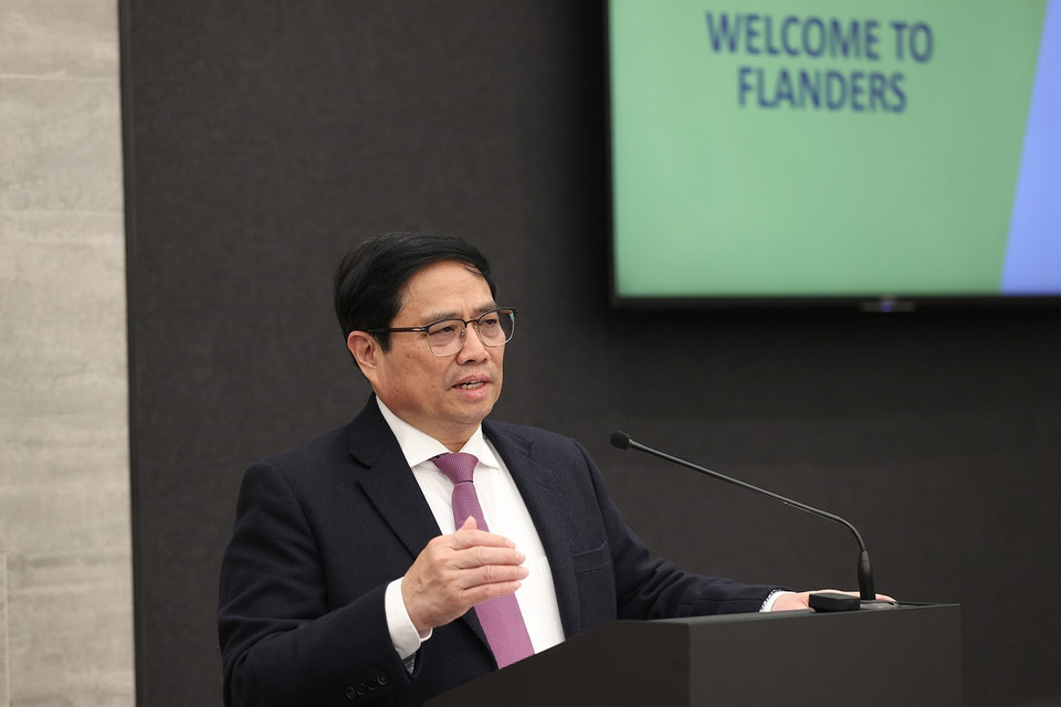 Thủ tướng Phạm Minh Chính phát biểu tại cuộc làm việc với ông Jan Jambon, Bộ trưởng-Thủ hiến vùng Flanders. (Ảnh: Dương Giang/TTXVN)