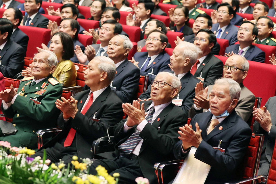 Các lão thành cách mạng là đại biểu khách mời dự phiên khai mạc Đại hội. (Ảnh: TTXVN)