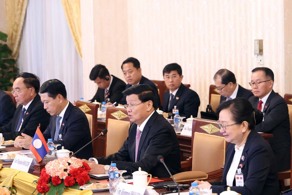 Tổng Bí thư, Chủ tịch nước Lào Thongloun Sisoulith phát biểu tại hội đàm. (Ảnh: Thống Nhất/TTXVN)