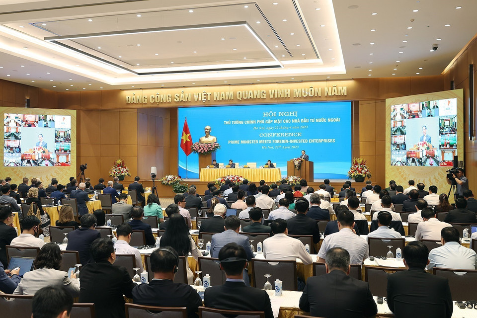 Hội nghị Thủ tướng Chính phủ gặp mặt các nhà đầu tư nước ngoài. (Ảnh: Dương Giang/TTXVN)