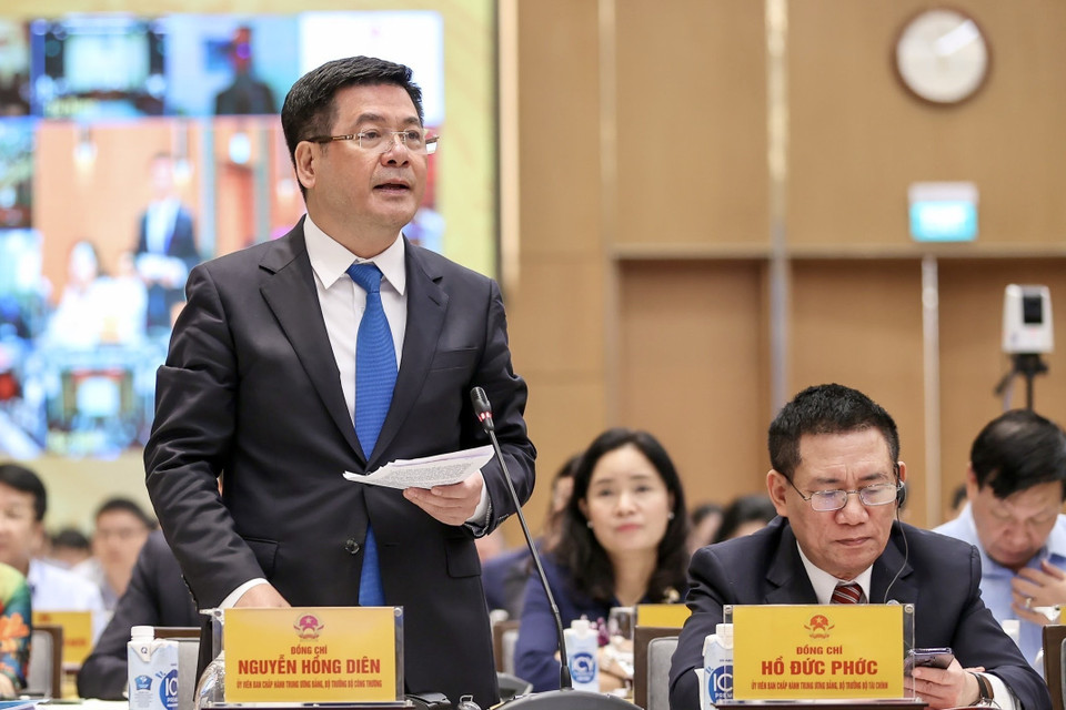 Bộ trưởng Bộ Công thương Nguyễn Hồng Diên phát biểu. (Ảnh: Dương Giang/TTXVN)