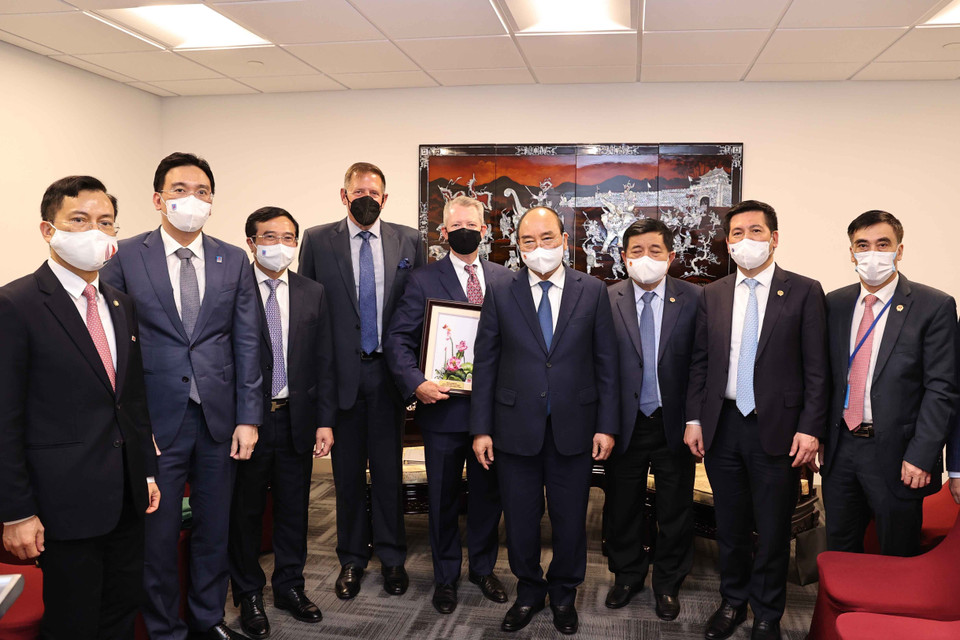 Chủ tịch nước Nguyễn Xuân Phúc tiếp Lãnh đạo Tập đoàn Exxon Mobil. (Ảnh: Thống Nhất/TTXVN)