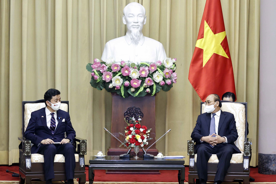 Chủ tịch nước Nguyễn Xuân Phúc tiếp Bộ trưởng Quốc phòng Nhật Bản. (Ảnh: Thống Nhất/TTXVN)