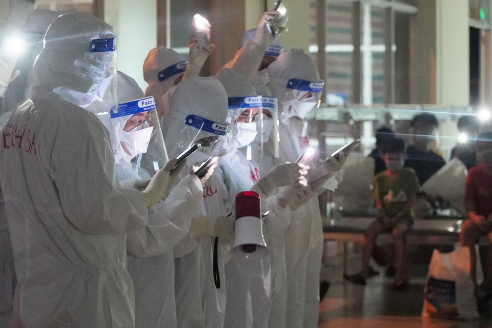 Một tiết mục "cây nhà lá vườn" của nhân viên y tế Bệnh viện Dã chiến thu dung và điều trị số 1 Thành phố Hồ Chí Minh. (Ảnh: HDCD/TTXVN phát)