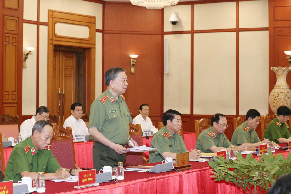 Đại tướng Tô Lâm, Ủy viên Bộ Chính trị, Bí thư Đảng ủy Công an Trung ương, Bộ trưởng Bộ Công an phát biểu tại buổi làm việc. (Ảnh: Phương Hoa/TTXVN)