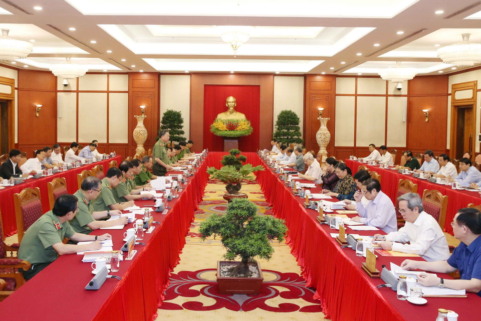 Đại tướng Tô Lâm, Ủy viên Bộ Chính trị, Bí thư Đảng ủy Công an Trung ương, Bộ trưởng Bộ Công an phát biểu tại buổi làm việc. (Ảnh: Phương Hoa/TTXVN)