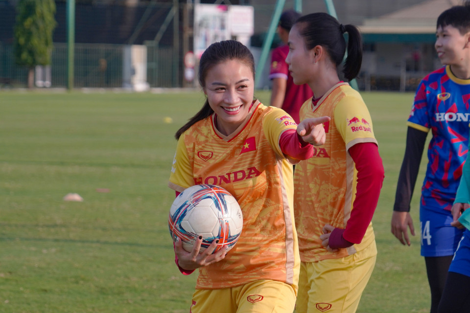 'Hoa khôi sân cỏ' Hoàng Thị Loan tiếp tục góp mặt trong đợt tập trung của Đội tuyển Nữ Việt Nam. (Ảnh: Việt Anh/Vietnam+)