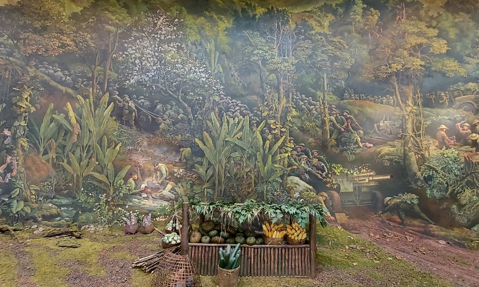 Bức tranh Panorama được xây dựng tại Bảo tàng Chiến thắng lịch sử Điện Biên Phủ, là một trong những tác phẩm lớn nhất thế giới vẽ về đề tài chiến tranh, tái hiện Chiến dịch Điện Biên Phủ. (Ảnh: Vietnam+)