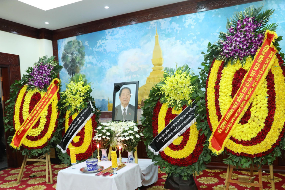 Lễ viếng nguyên Thủ tướng CHDCND Lào Sisavath Keobounphanh tại Hà Nội. (Ảnh: Lâm Khánh/TTXVN)