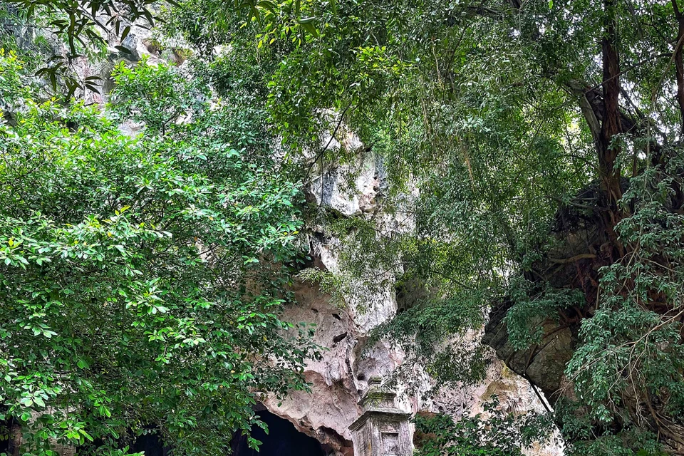 Nơi đây có những hang động kỳ thú vẫn giữ được nguyên vẹn nét hoang sơ từ hàng ngàn đời do thiên nhiên ban tặng. (Ảnh: Xuân Mai/Vietnam+)