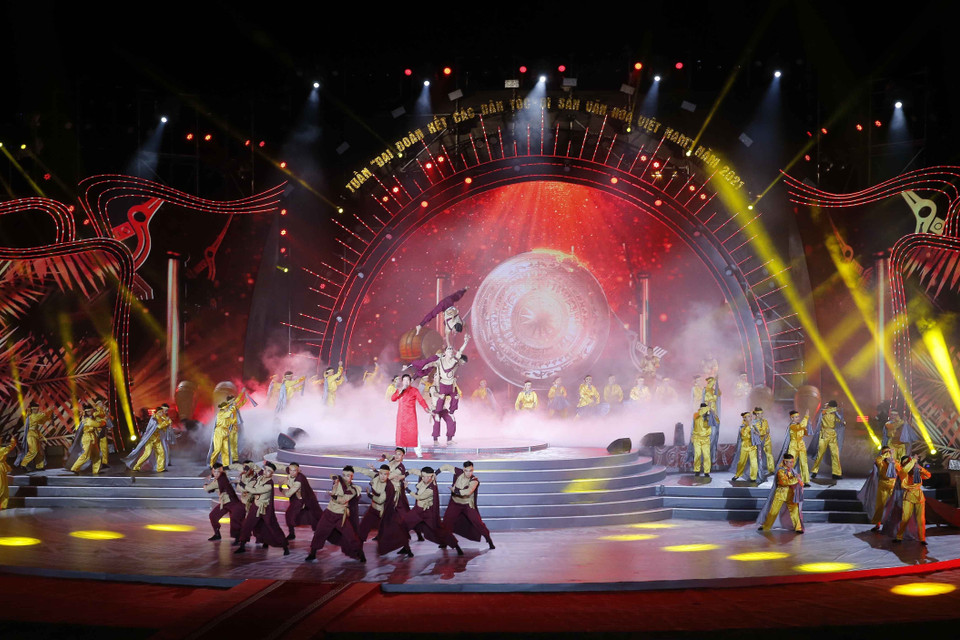 Tiết mục văn nghệ đặc sắc tại chương trình. (Ảnh: Doãn Tấn/TTXVN)