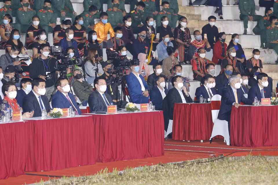 Chủ tịch Quốc hội Vương Đình Huệ và đại biểu dự chương trình. (Ảnh: Doãn Tấn/TTXVN)