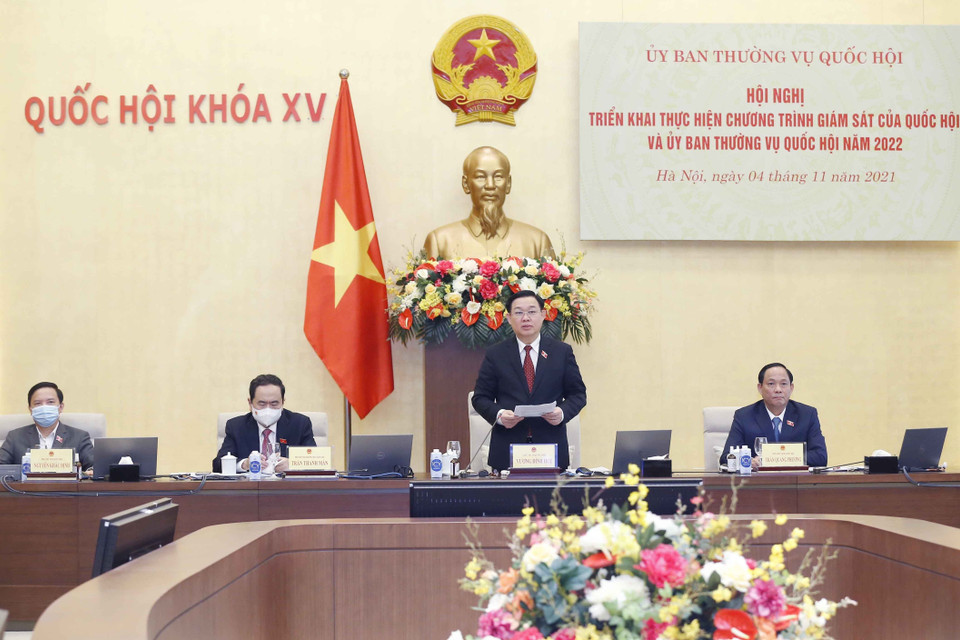 Chủ tịch Quốc hội Vương Đình Huệ chủ trì hội nghị. (Ảnh: Doãn Tấn/TTXVN)