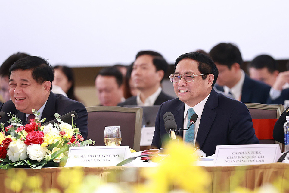 Thủ tướng Phạm Minh Chính phát biểu tại Diễn đàn doanh nghiệp Việt Nam thường niên 2023. (Ảnh: Dương Giang/TTXVN)