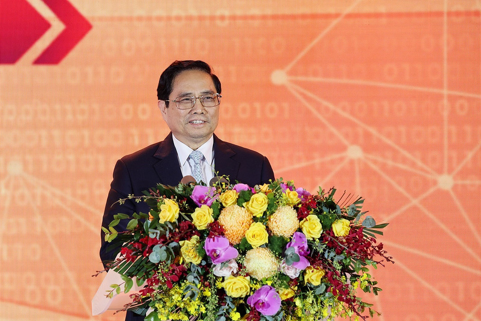 Thủ tướng Phạm Minh Chính phát biểu tại Diễn đàn Quốc gia phát triển doanh nghiệp công nghệ số. (Ảnh: Dương Giang/TTXVN)