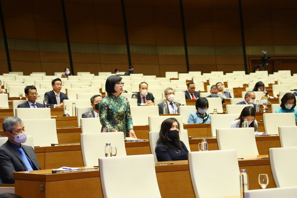 Đại sứ Việt Nam tại Hungary Nguyễn Thị Bích Thảo phát biểu. (Ảnh: Văn Điệp/TTXVN)