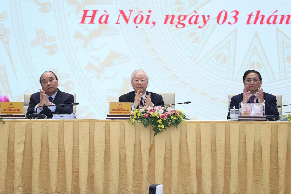 Tổng Bí thư Nguyễn Phú Trọng, Chủ tịch nước Nguyễn Xuân Phúc, Thủ tướng Phạm Minh Chính dự và chủ trì hội nghị.(Ảnh: Dương Giang/TTXVN)