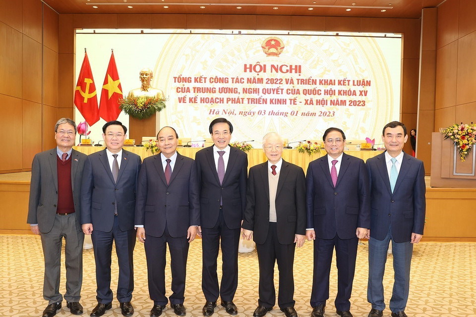 Tổng Bí thư Nguyễn Phú Trọng, Chủ tịch nước Nguyễn Xuân Phúc, Thủ tướng Chính phủ Phạm Minh Chính, Chủ tịch Quốc hội Vương Đình Huệ cùng các đại biểu dự hội nghị. (Ảnh: Trí Dũng/TTXVN)